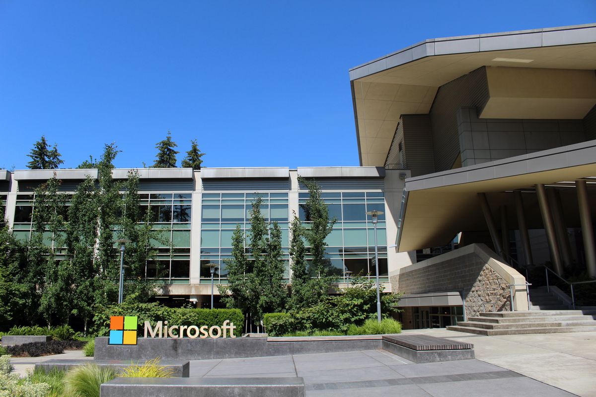 44 Percent of Microsoft Employees Say End or Alter Contracts With ICE